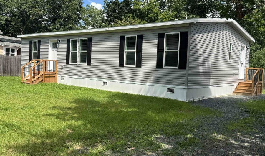 550 S Main St, Brattleboro, VT 05301 - 3 Beds, 2 Bath