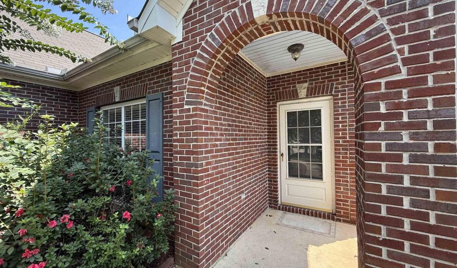 104 SUNFLOWER Pl, Alabaster, AL 35007 - 4 Beds, 2 Bath