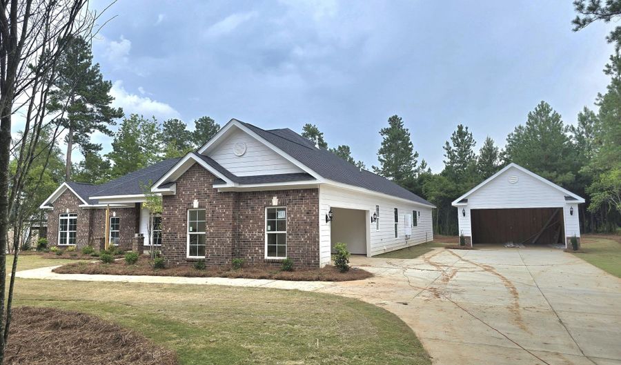 951 BELLINGHAM Dr, Beech Island, SC 29842 - 4 Beds, 3 Bath