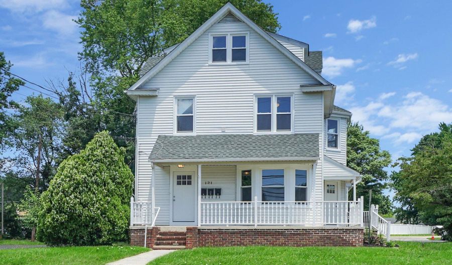 121 E. BROWNING RD. Rd, Bellmawr, NJ 08031 - 2 Beds, 1 Bath