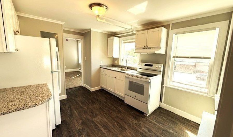 324 Cabot 2R, Beverly, MA 01915 - 1 Beds, 1 Bath