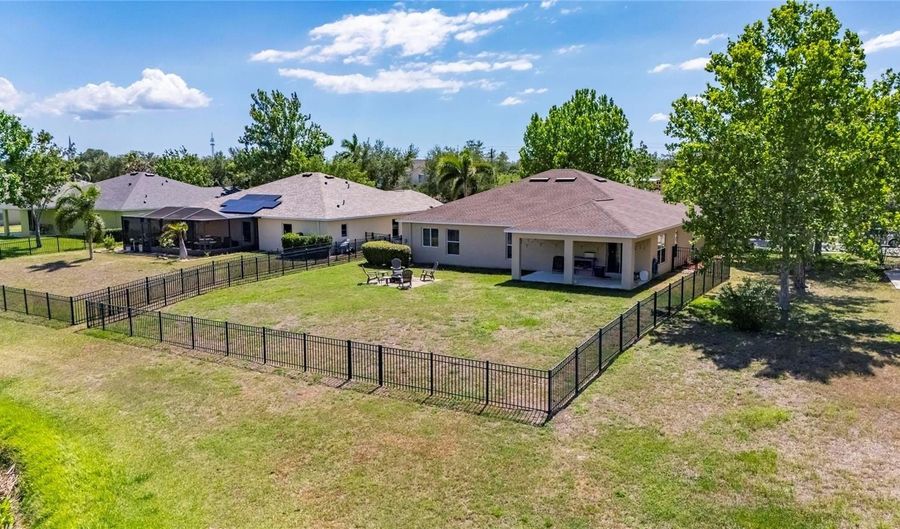 5204 MOON SHELL Dr, Apollo Beach, FL 33572 - 3 Beds, 2 Bath
