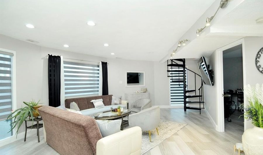 3818 Autumn View Dr, Arnold, MO 63010 - 4 Beds, 3 Bath