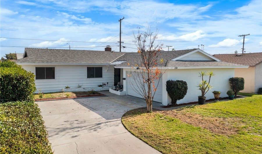 230 S Camellia, Anaheim, CA 92804 - 4 Beds, 2 Bath