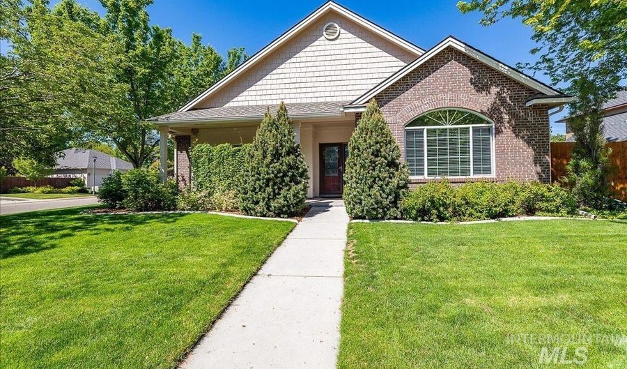 5049 N Brookmeadow Way, Boise, ID 83713 - 4 Beds, 3 Bath