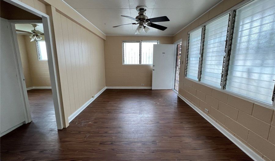 718 Hoawa St A, Honolulu, HI 96826 - 3 Beds, 1 Bath