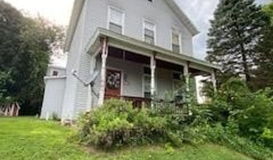 209 Walker Ave, Aurora, IN 47001 - 3 Beds, 2 Bath