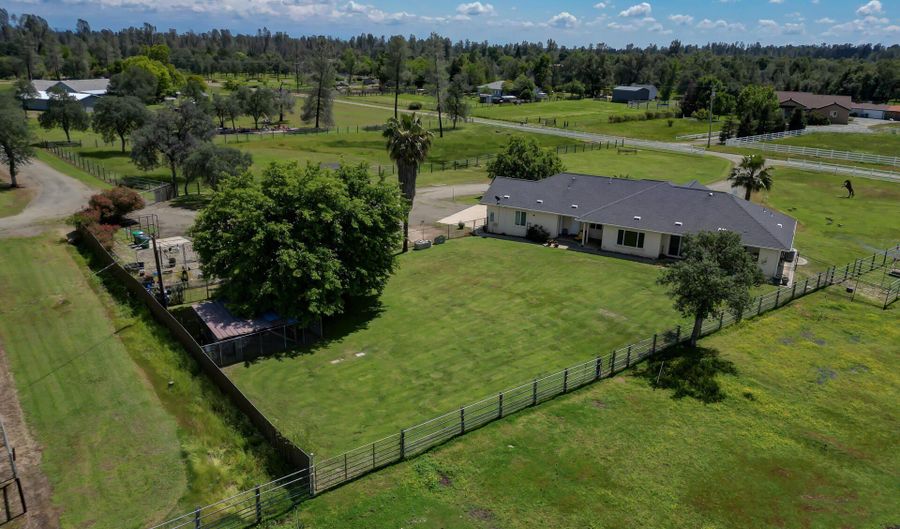 16170 Willow Springs Rd, Anderson, CA 96007 - 4 Beds, 3 Bath