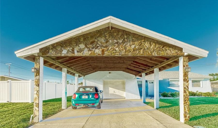 6004 GOLF AND SEA Blvd, Apollo Beach, FL 33572 - 4 Beds, 2 Bath