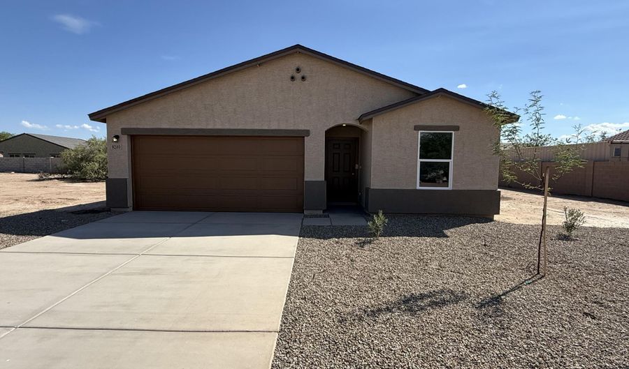 9200 W DEBBIE Ln, Arizona City, AZ 85123 - 3 Beds, 2 Bath