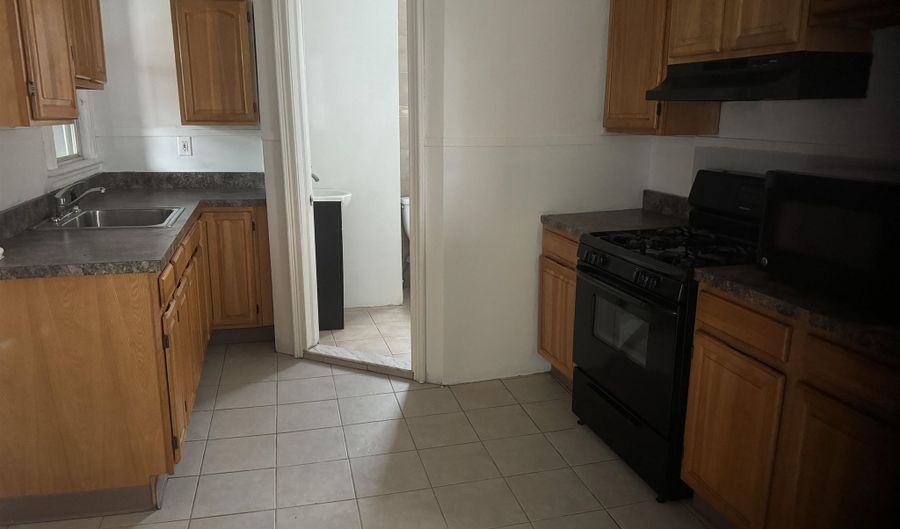 351 AVENUE E 2, Bayonne, NJ 07002 - 2 Beds, 1 Bath
