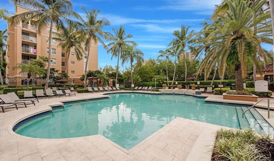 19555 E Country Club Dr 8408, Aventura, FL 33180 - 2 Beds, 2 Bath