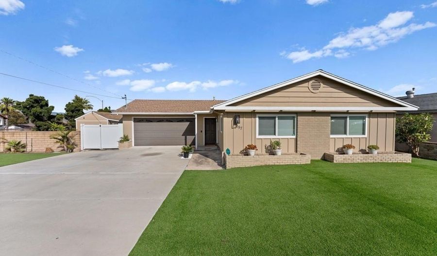 157 Lakeview Ave, Spring Valley, CA 91977 - 4 Beds, 3 Bath