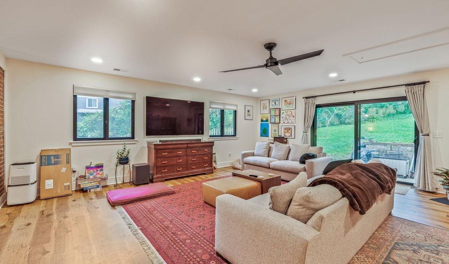 3610 TERRACE Dr, Annandale, VA 22003 - 4 Beds, 3 Bath