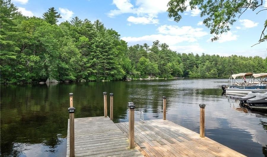87 Jackson Schoolhouse Rd, Glocester, RI 02814 - 2 Beds, 2 Bath