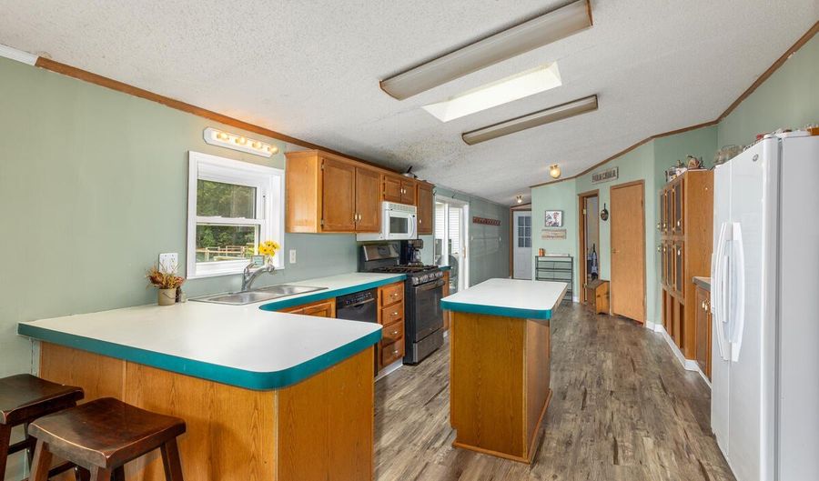 12528 76th Ave, Allendale, MI 49401 - 3 Beds, 2 Bath