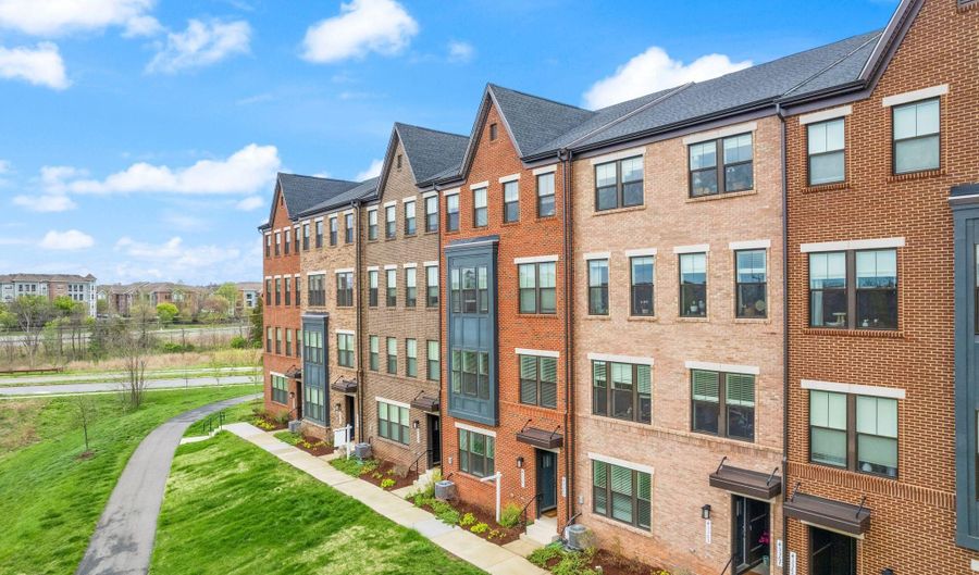 43361 RADFORD DIVIDE Ter, Ashburn, VA 20148 - 3 Beds, 3 Bath