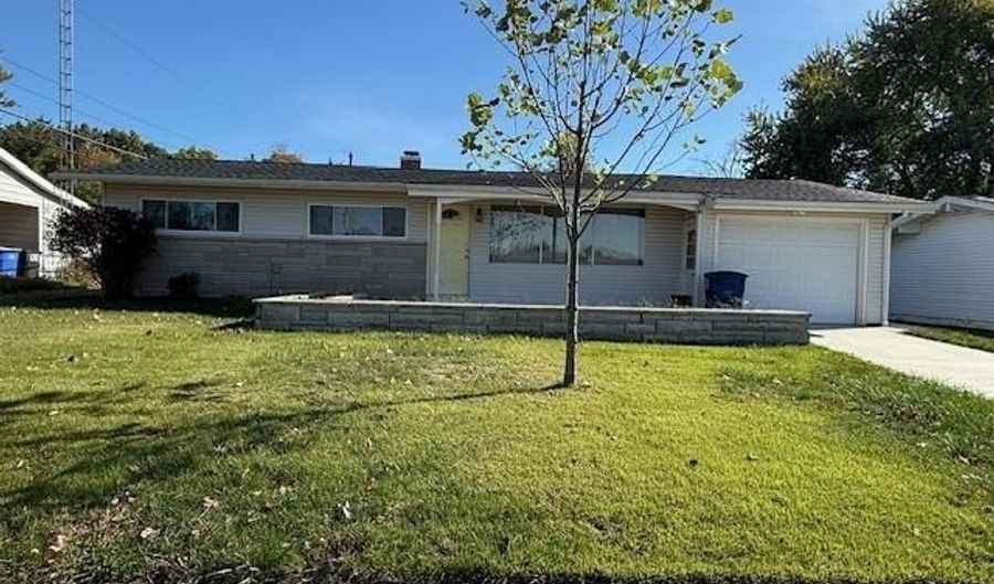 210 Shawnee Dr, Bedford, IN 47421 - 3 Beds, 1 Bath