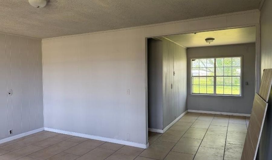 320 S Pontotoc Rd, Bruce, MS 38915 - 3 Beds, 1 Bath