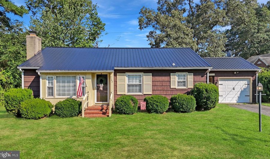 9162 SHARPTOWN Rd, Laurel, DE 19956 - 3 Beds, 1 Bath