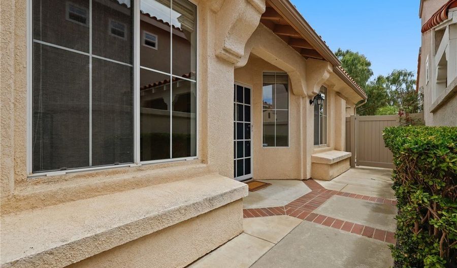 38 Colony Way, Aliso Viejo, CA 92656 - 3 Beds, 2 Bath