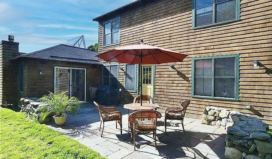 61 Howland Ave, Jamestown, RI 02835 - 3 Beds, 3 Bath