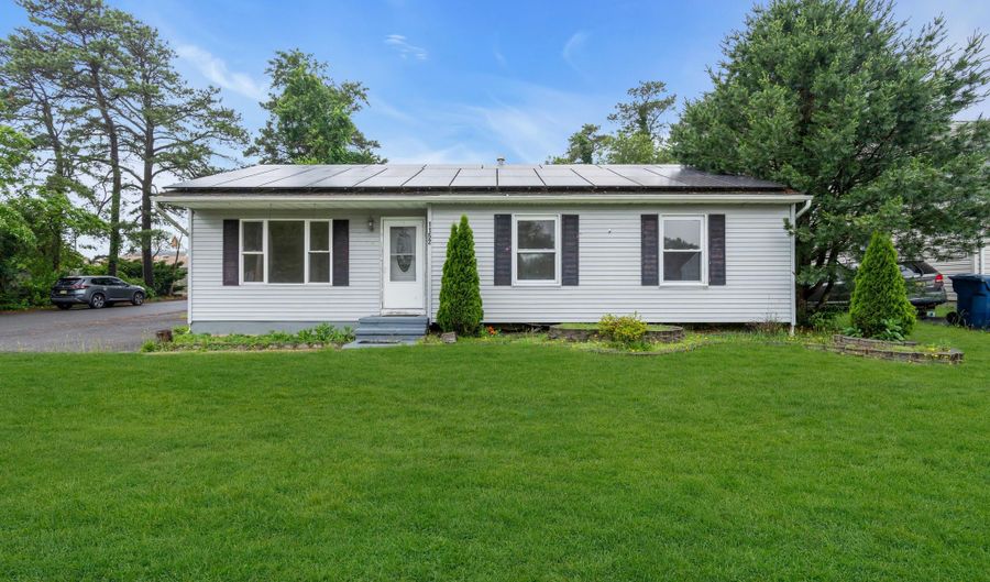 1152 Longboat Ave, Beachwood, NJ 08722 - 3 Beds, 1 Bath