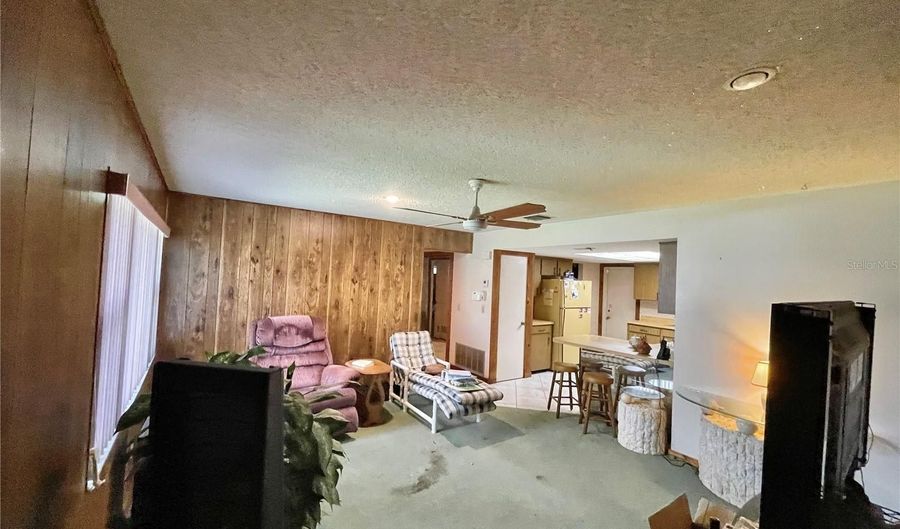 622 SPRING OAKS Blvd, Altamonte Springs, FL 32714 - 3 Beds, 2 Bath