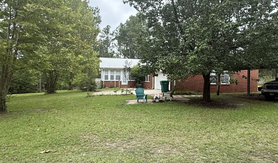 2887 Drury Ln, Alford, FL 32420 - 3 Beds, 2 Bath