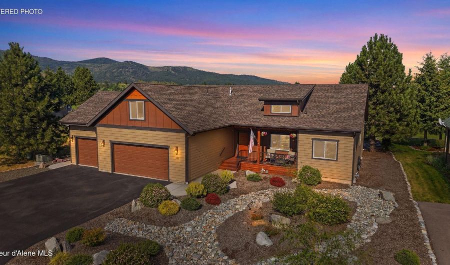 150 Links Dr, Blanchard, ID 83804 - 4 Beds, 3 Bath