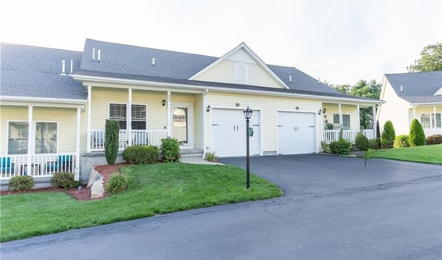 40 Old Louisquisset Pike 1804, North Smithfield, RI 02896 - 2 Beds, 2 Bath