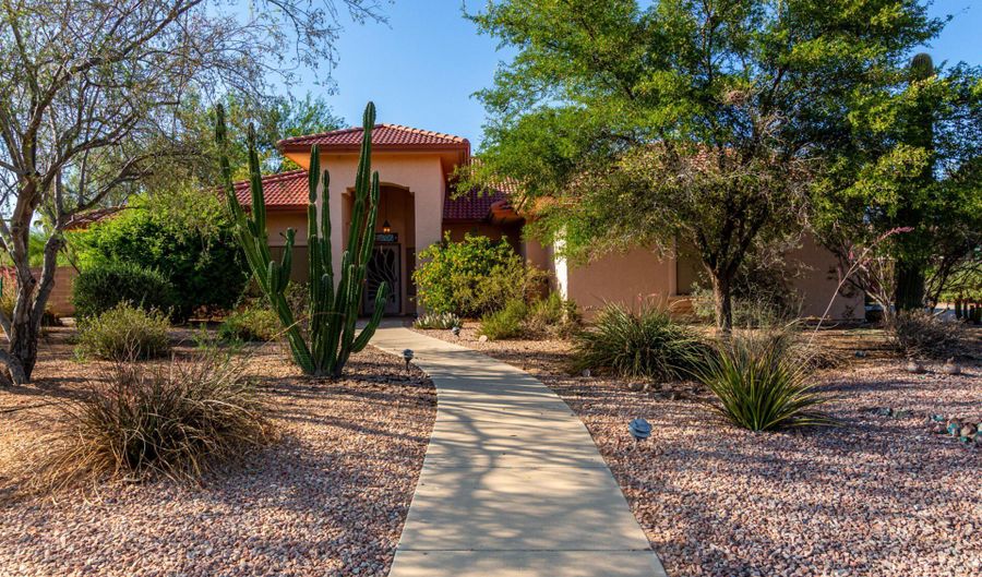350 E QUAIL Ct, Casa Grande, AZ 85122 - 4 Beds, 2 Bath