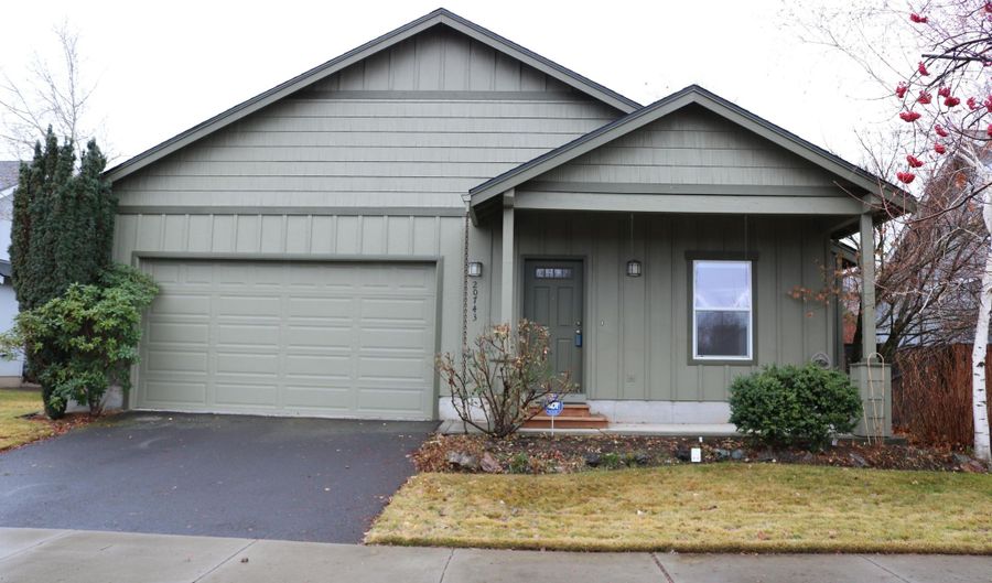 20743 Beaumont Dr, Bend, OR 97701 - 3 Beds, 2 Bath