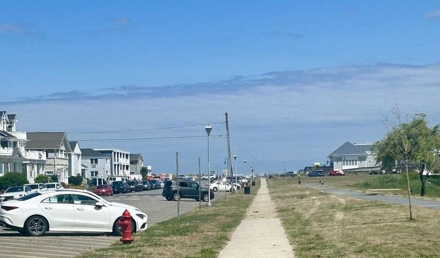 210 Fifth Ave 33, Belmar, NJ 07719 - 2 Beds, 1 Bath