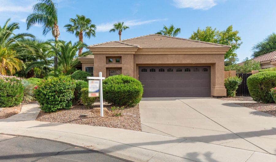 821 W Oriole Way, Chandler, AZ 85286 - 2 Beds, 2 Bath