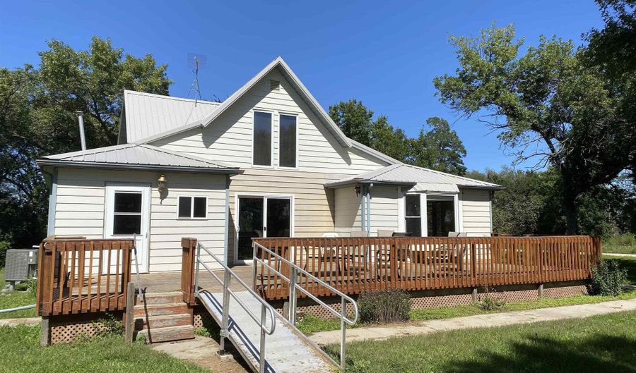 22107 477th Ave, Aurora, SD 57002 - 5 Beds, 1 Bath