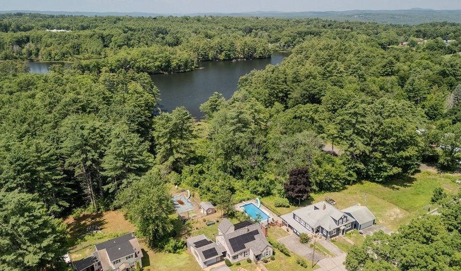 401 Petersham Rd, Athol, MA 01331 - 3 Beds, 1 Bath