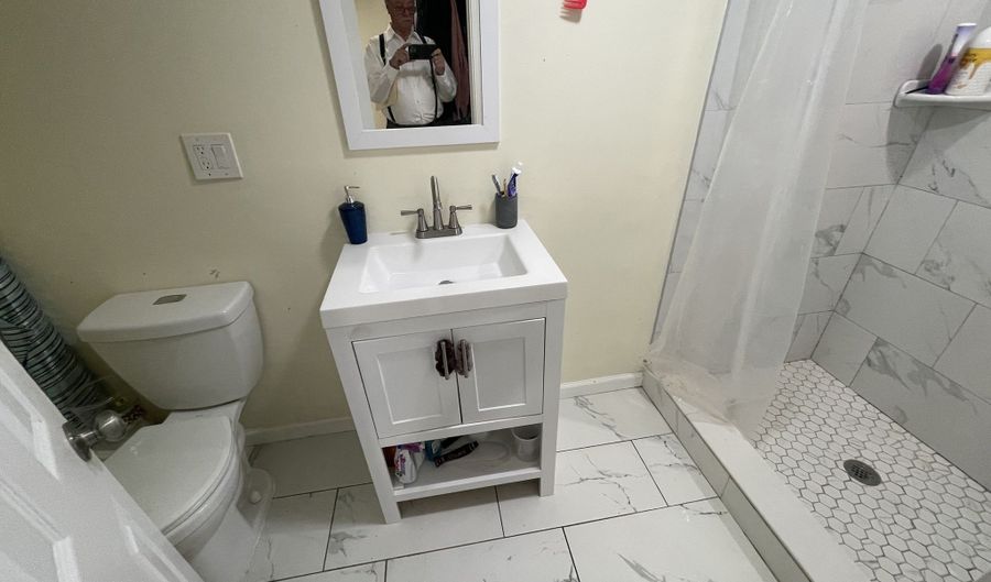 125 Garden Dr, Bridgeport, CT 06606 - 4 Beds, 3 Bath