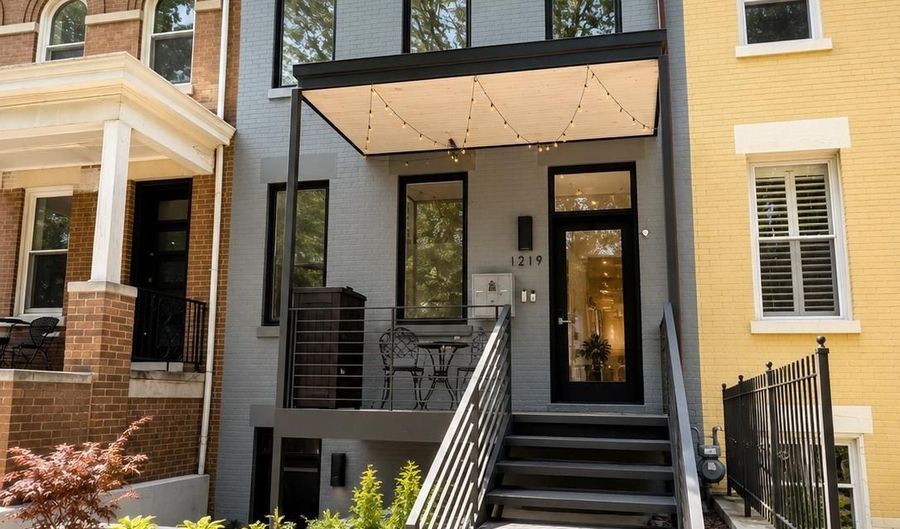 1219 PARK Rd NW 3, Washington, DC 20010 - 4 Beds, 3 Bath