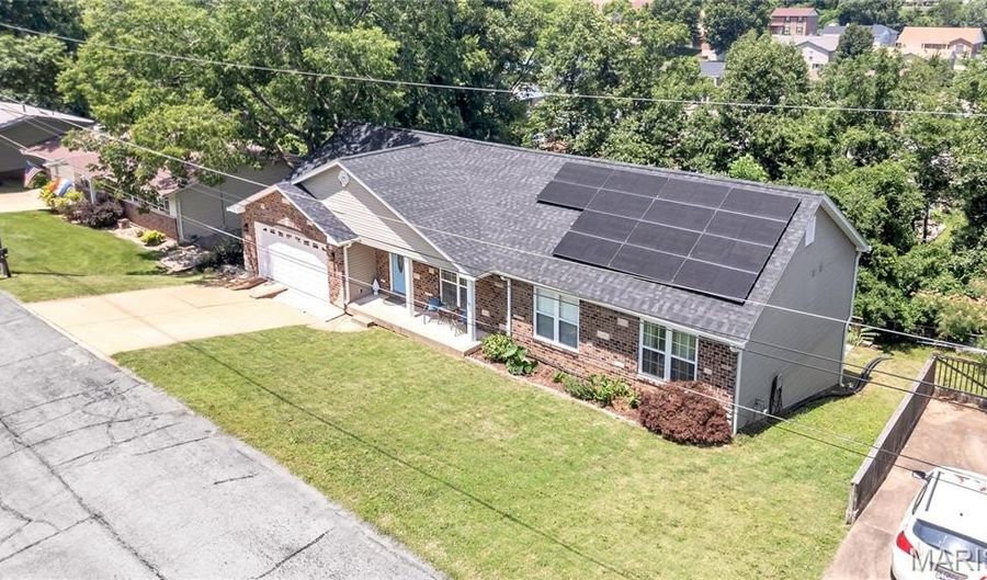 140 Juanita Ln, Arnold, MO 63010 - 4 Beds, 3 Bath