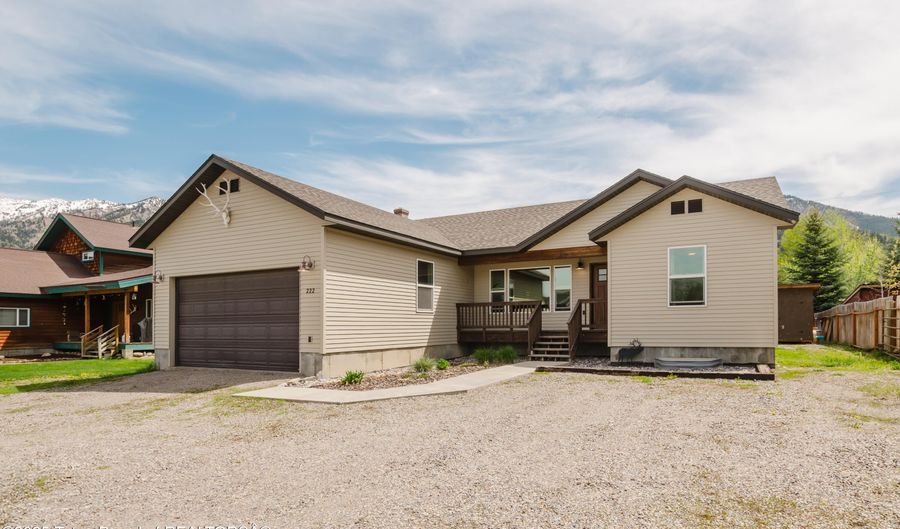 222 RIVER BENCH Rd, Alpine, WY 83128 - 4 Beds, 3 Bath