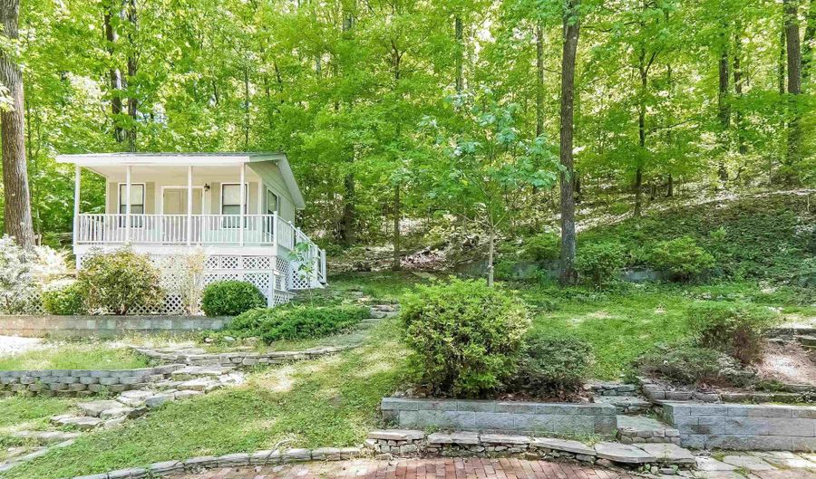 1330 HILLWOOD Dr, Alabaster, AL 35007 - 3 Beds, 3 Bath