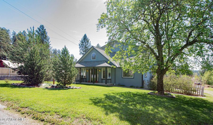 6616 Comanche St, Bonners Ferry, ID 83805 - 4 Beds, 4 Bath