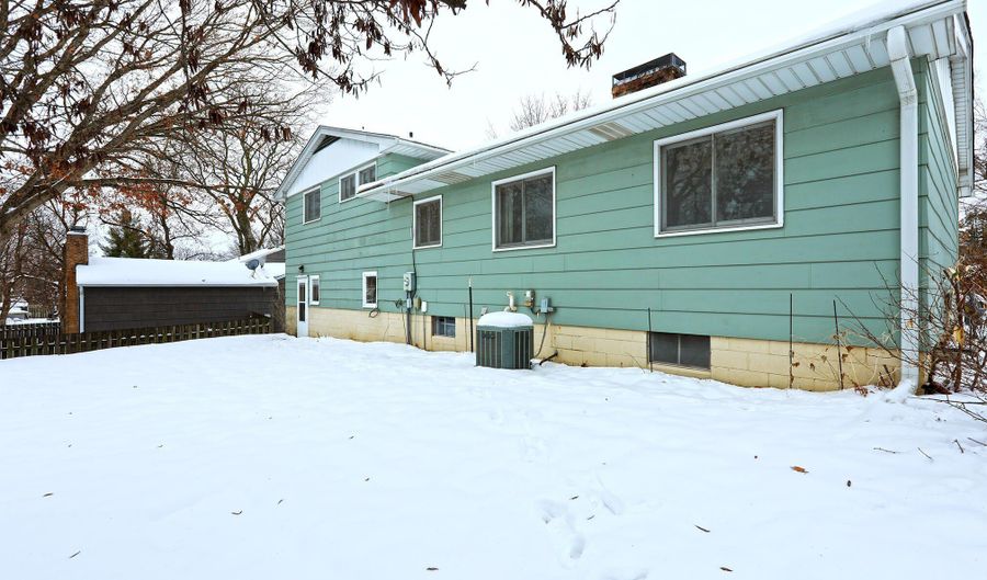 1428 Curtiss Ave, Ames, IA 50010 - 3 Beds, 2 Bath