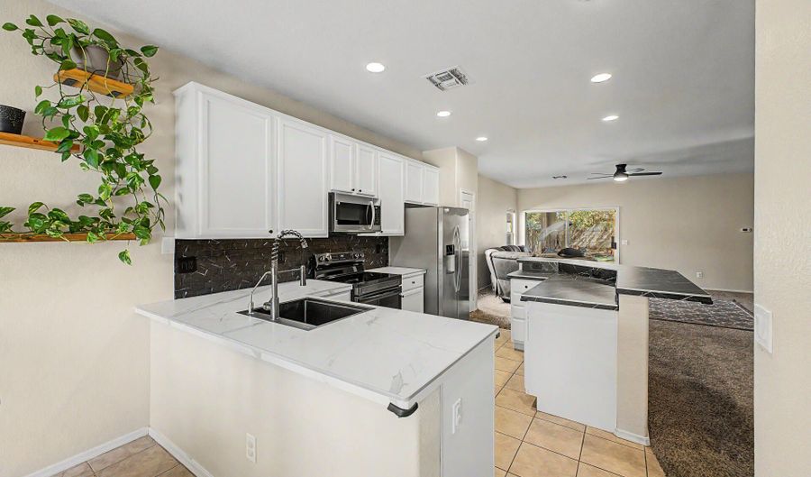 12362 W ADAMS St, Avondale, AZ 85323 - 3 Beds, 2 Bath