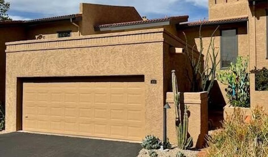 7432 E HUM Rd 203, Carefree, AZ 85377 - 2 Beds, 2 Bath