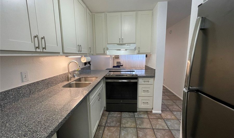46-232 Kahuhipa St B207, Kaneohe, HI 96744 - 2 Beds, 2 Bath