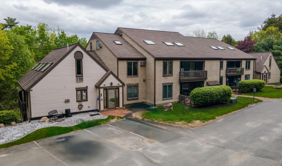 34 Parkwood Dr, Augusta, ME 04330 - 3 Beds, 2 Bath