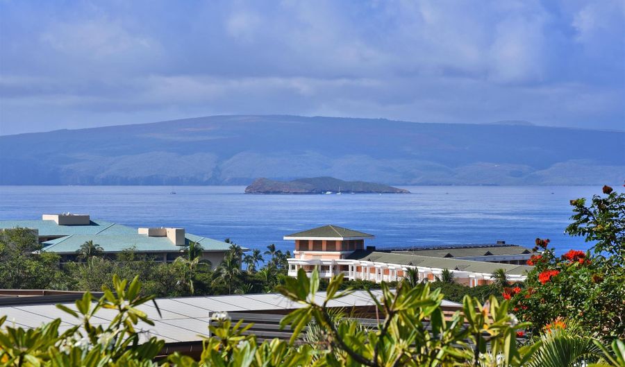 10 WAILEA EKOLU Pl 105, Kihei, HI 96753 - 2 Beds, 2 Bath