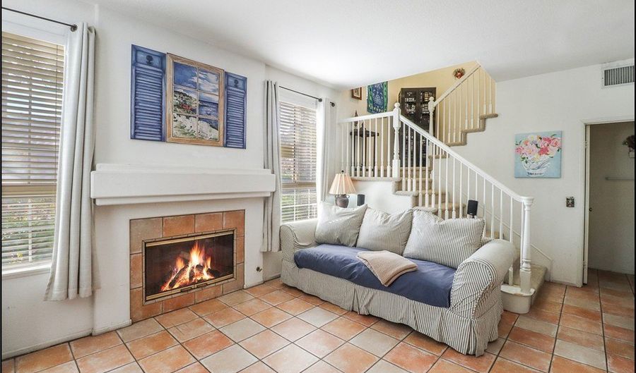 15 Destiny Way, Aliso Viejo, CA 92656 - 2 Beds, 3 Bath